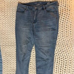 Old Navy High Rise OG Straight Jean with Built In Warm